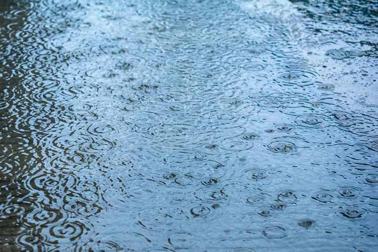雨季來襲，如何對(duì)破碎篩分設(shè)備進(jìn)行保養(yǎng)？